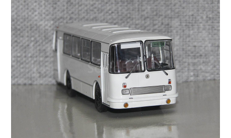 ЛАЗ-695Н белый. Demprice., масштабная модель, Classicbus, scale43