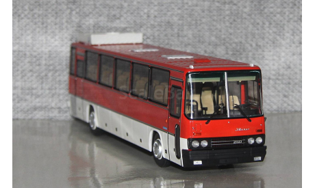 Автобус Икарус Ikarus-250.70 клюква. DEMPRICE., масштабная модель, Classicbus, scale43
