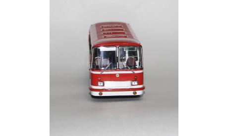ЛАЗ-695Н сангин. Demprice. С рубля!!!, масштабная модель, Classicbus, scale43