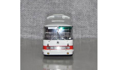 ЛАЗ-699Р красный (закат). Demprice., масштабная модель, Classicbus, scale43