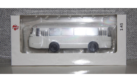 ЛАЗ-695Н белый. Уценка!!! Demprice., масштабная модель, Classicbus, scale43