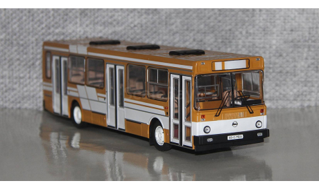 Автобус Лиаз-5256 агат.С эмблемой.Demprice.С рубля!!!, масштабная модель, Classicbus, scale43