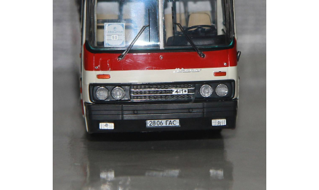Автобус Икарус Ikarus-250.70 земляника. Уценка!!! DEMPRICE., масштабная модель, Classicbus, scale43