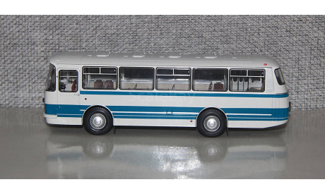 ЛАЗ-695Н кобальт. С эмблемой.Demprice. С рубля!!!, масштабная модель, Classicbus, scale43