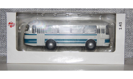 ЛАЗ-695Н кобальт. С эмблемой.Demprice. С рубля!!!, масштабная модель, Classicbus, scale43