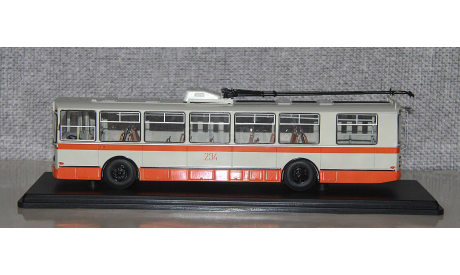 Троллейбус ЗИУ-9 г. Хабаровск. SSM., масштабная модель, Start Scale Models (SSM), scale43