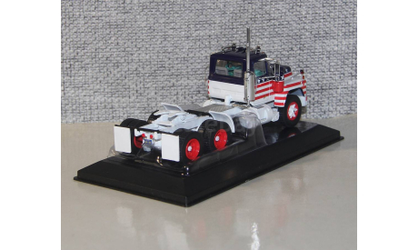 Mack R-Series ’Stars and Stripes’ - 1966 .IXO., масштабная модель, IXO Road (серии MOC, CLC), scale43
