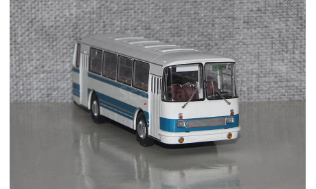 ЛАЗ-695Н кобальт. Уценка!!! Demprice., масштабная модель, Classicbus, scale43