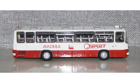 Автобус Икарус-255.70 Турист Москва. DEMPRICE., масштабная модель, Ikarus, Classicbus, scale43