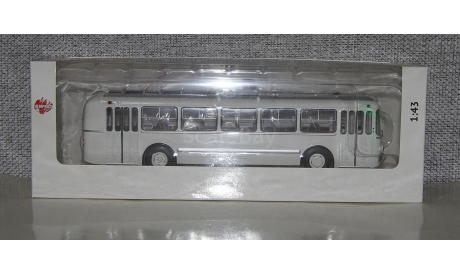 Троллейбус Зиу-5 белый(иней). DEMPRICE., масштабная модель, Classicbus, scale43
