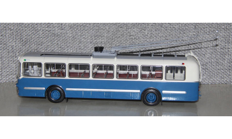 Троллейбус Зиу-5 синий (мороз). DEMPRICE.Уценка!!!, масштабная модель, Classicbus, scale43