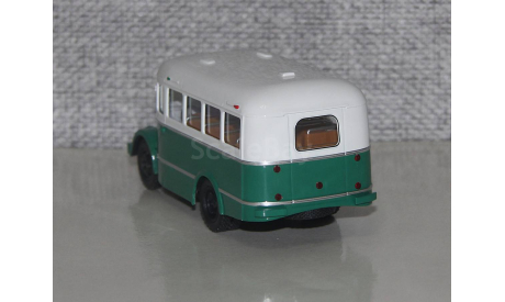 Автобус Кавз- 651 бело-зеленый. DEMPRICE., масштабная модель, Classicbus, scale43
