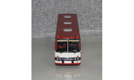 Автобус Икарус Ikarus-256.55 фиеста. Demprice.Уценка(1)!!!, масштабная модель, Classicbus, scale43
