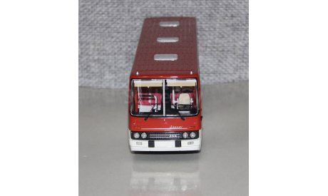 Автобус Икарус Ikarus-256.54 шарлах. Demprice.Уценка!!!, масштабная модель, Classicbus, scale43