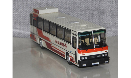 Автобус Икарус-250.70(клубника)Интурист. DEMPRICE. Уценка!, масштабная модель, Ikarus, Classicbus, scale43