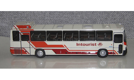 Автобус Икарус-250.70(клубника)Интурист. DEMPRICE. Уценка!, масштабная модель, Ikarus, Classicbus, scale43