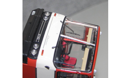 Автобус Икарус Ikarus-256.55 киноварь.Demprice.Уценка!!, масштабная модель, Classicbus, scale43