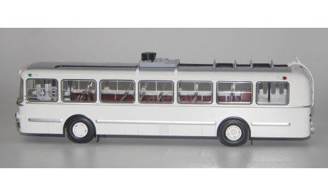 Троллейбус Зиу-5 белый(иней). DEMPRICE. Уценка!!!, масштабная модель, Classicbus, scale43