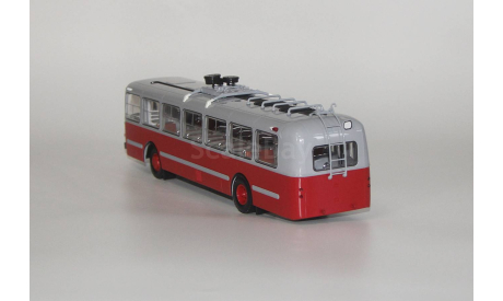 Троллейбус Зиу-5 красный(звезда). DEMPRICE. Уценка!!!, масштабная модель, Classicbus, scale43