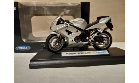 Trumph Daytona 600 Welly 1/18, масштабная модель мотоцикла, 1:18