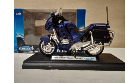 BMW R 1100 RT Welly 1/18, масштабная модель мотоцикла, 1:18