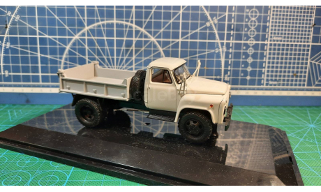 САЗ 3504 (1974) DiP Models 1:43, масштабная модель, ГАЗ, scale43