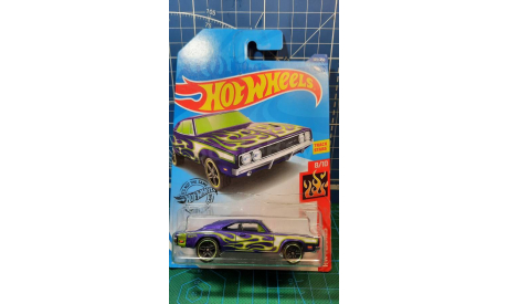 69 DODGE CHARGER 500 / Hot Wheels 1:64, масштабная модель, 1/64