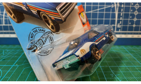 70 DODGE CHARGER R T / Hot Wheels 1:64, масштабная модель, scale64