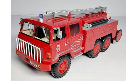 Fourgon-Pompe tonne ’Hors Route’ sur Berliet type FF 6x6 (1972).  Французская журнальная серия., масштабная модель, Hachette, 1:43, 1/43