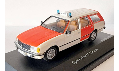 Schuco. Opel Rekord E Caravan 1982 NOTARZT, масштабная модель, scale43