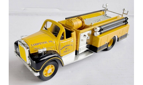 MACK B Pumper Lampeter PA. CORGI Classics Limited #52603  1/50, масштабная модель, scale50