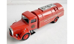 White Tanker ’Volunteer Fire Dept’ Tanker-1. Corgi Classics #98452