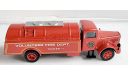 White Tanker ’Volunteer Fire Dept’ Tanker-1. Corgi Classics #98452, масштабная модель, scale50