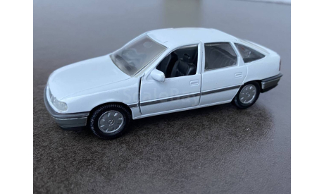 OPEL VECTRA A FLIESSHECKLIMOUSINE 1/43 GAMA 1162, масштабная модель, GAMA MINI, scale43