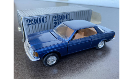 MERCEDES BENZ C123 W123 COUPE  230 CE 280 CE 1/35 CONRAD 3060, масштабная модель, Mercedes-Benz, scale35