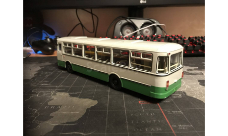 Автобус ЛиАЗ 677М 1/43 (Советский Автобус), масштабная модель, scale43