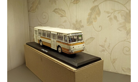 ЛИАЗ-677М с запасным колесом, масштабная модель, Classicbus, scale43