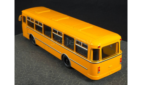 Автобус ЛиАЗ-677М - Наши Автобусы №8, масштабная модель, Наши Автобусы (MODIMIO Collections), 1:43, 1/43