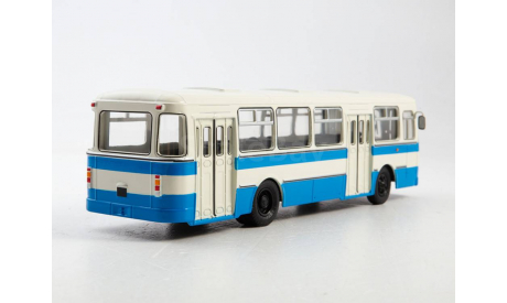 Автобус ЛиАЗ-677М бело-синий, масштабная модель, Советский Автобус, 1:43, 1/43