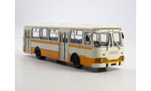 Автобус ЛиАЗ-677М бело-желтый, масштабная модель, Советский Автобус, scale43