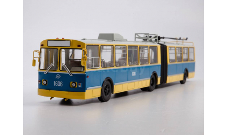 Троллейбус ЗиУ-10 Москва, масштабная модель, Советский Автобус, 1:43, 1/43