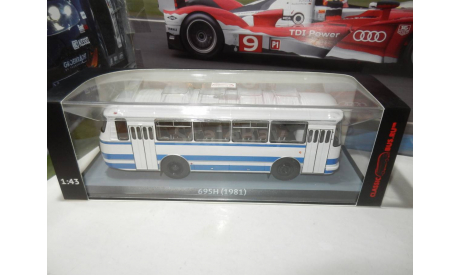 Автобус ЛАЗ-695Н бело/синий КБ, масштабная модель, Classicbus, 1:43, 1/43