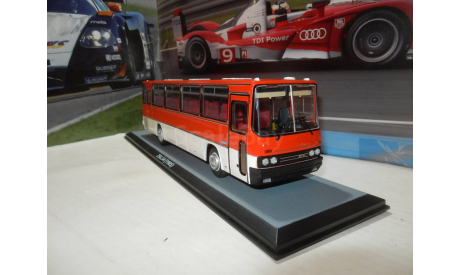 Автобус Икарус 256.54 бело-красный КБ, масштабная модель, Ikarus, Classicbus, 1:43, 1/43