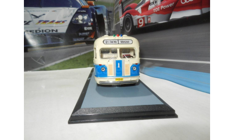 С РУБЛЯ!!! - Автобус ЗиС-155 бежево-синий КБ, масштабная модель, Classicbus, 1:43, 1/43