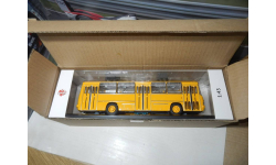 Автобус Икарус-260.01 жёлтый с маршрутом №13