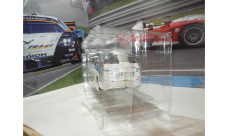 Автобус ЛАЗ-697Е белый DEMPRICE, масштабная модель, scale43