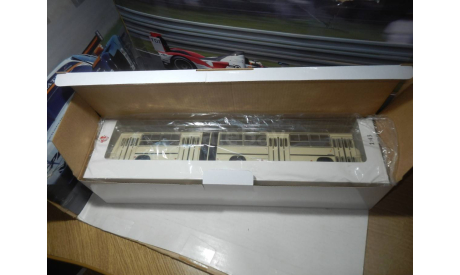 Автобус Икарус 280.33 бежевый DEMPRICE, масштабная модель, Ikarus, 1:43, 1/43