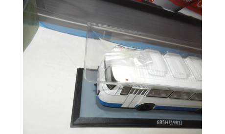 С РУБЛЯ!!! - Автобус ЛАЗ-695Н бело-синий КБ, масштабная модель, Classicbus, 1:43, 1/43