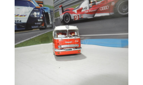 Автобус Икарус-55.14 красный DEMPRICE, масштабная модель, Ikarus, 1:43, 1/43