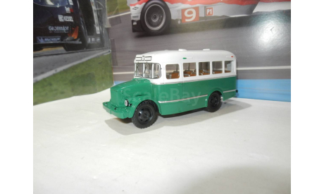 Автобус ПАЗ-651 бело-зеленый DEMPRICE, масштабная модель, 1:43, 1/43